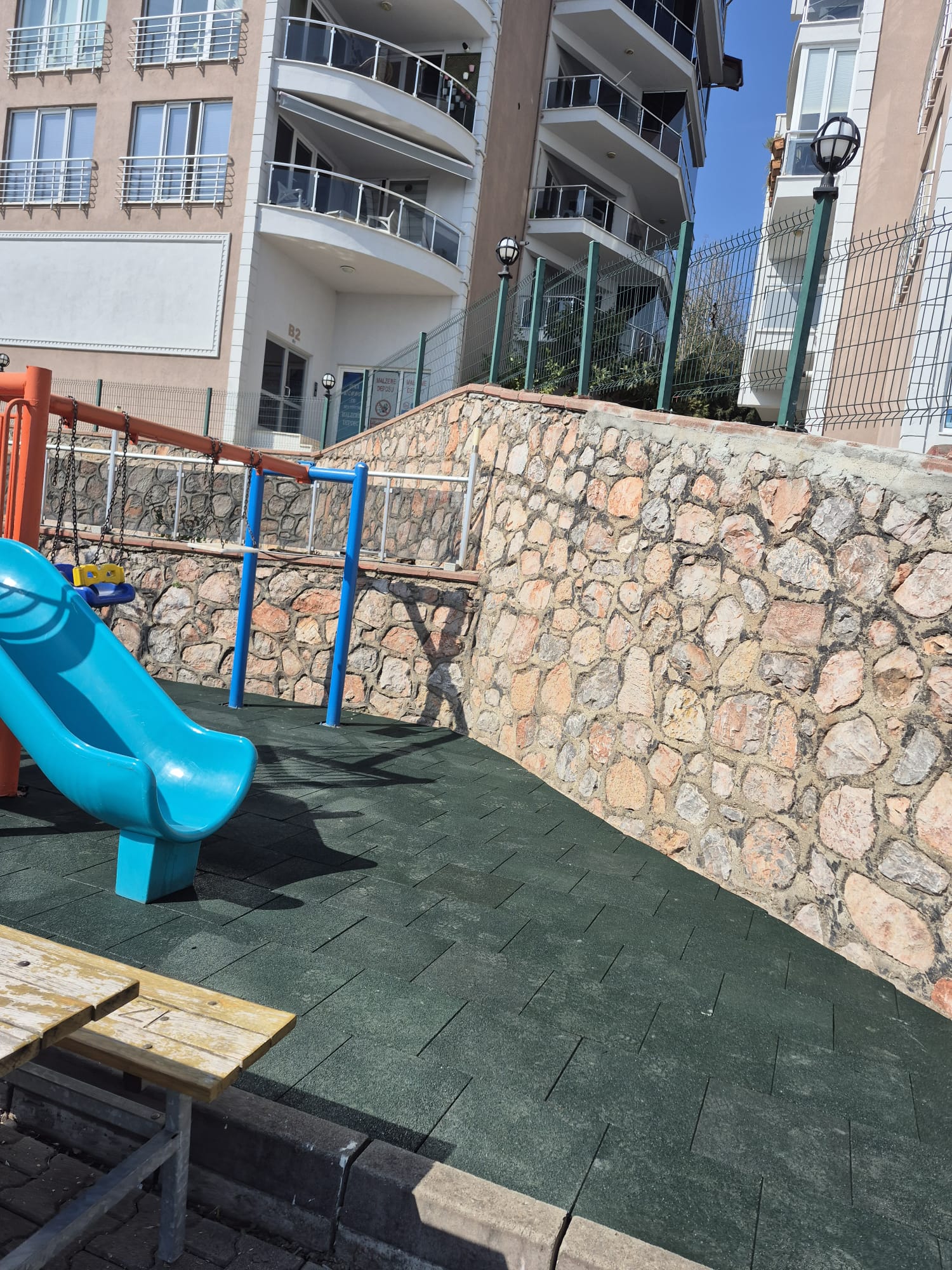 Çocuk Parkı Kaucuk Kaplama