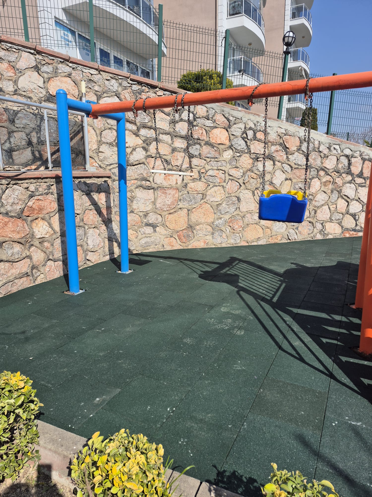 Çocuk Parkı Kaucuk Kaplama